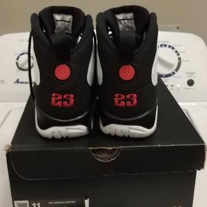 Men’s Jordan Retro 9 “Space Jams”